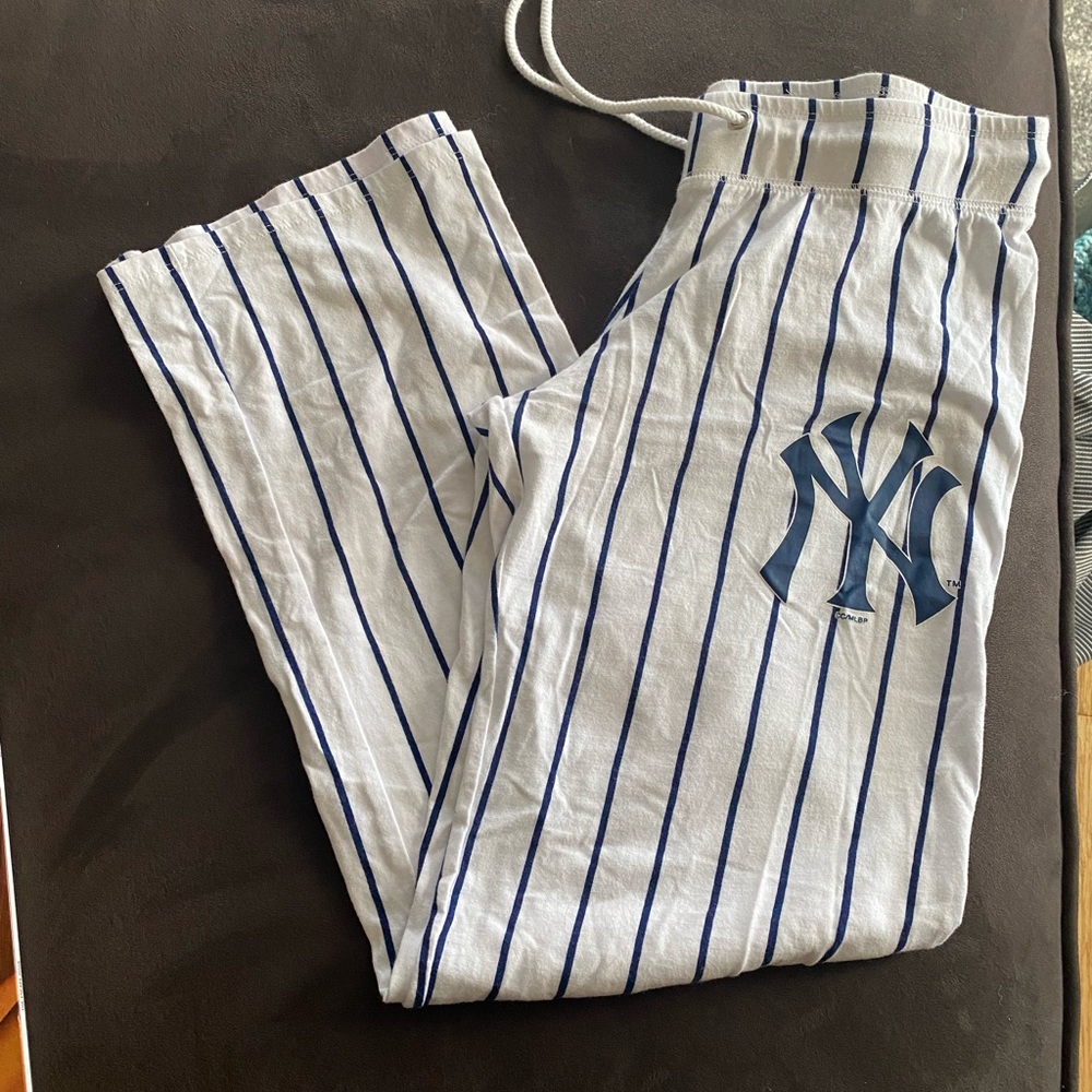 Pajama bottom